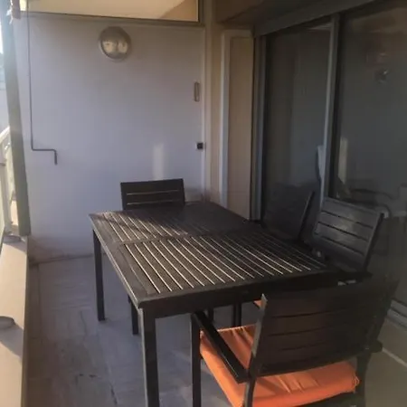 Pac6 - One Bedroom - Sea View Terracce