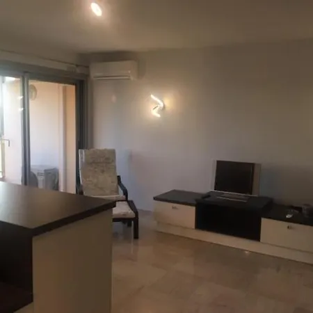 Pac6 - One Bedroom - Sea View Terracce