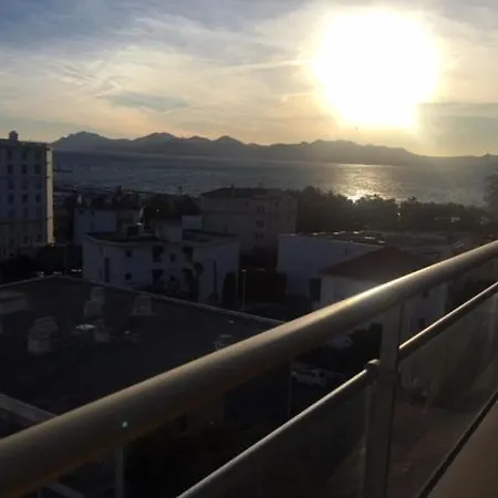 Pac6 - One Bedroom - Sea View Terracce *